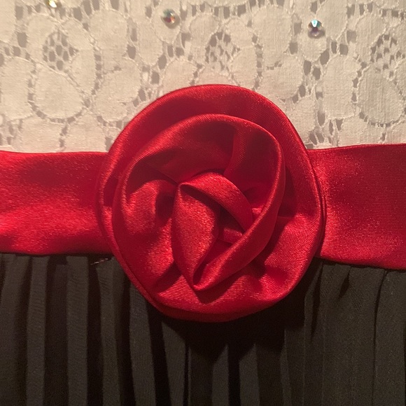 Emily West elegant girls dress - Picture 5 of 8